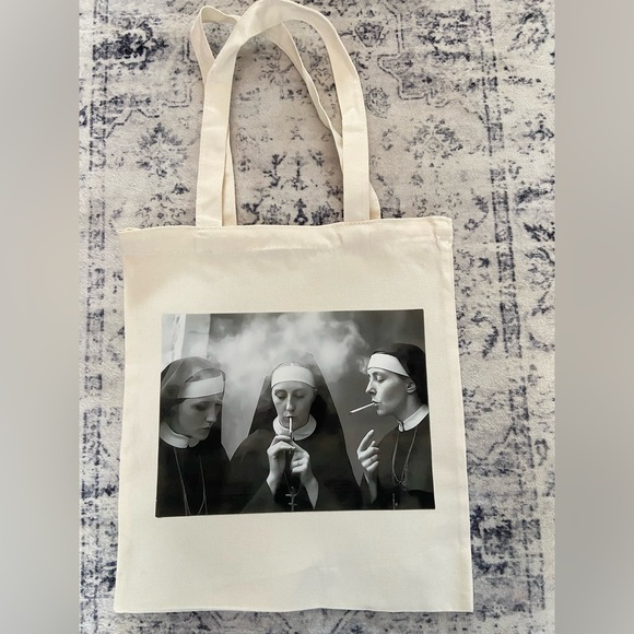Handbags - 3/25$ item, Stylish Cream Tote Bag with Unique Print